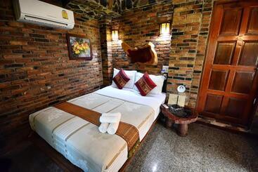 Khaosok Las Orquideas Resort