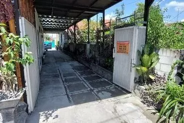 ホテル Omah Pandhoek Family Syariah