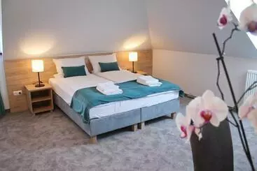 Hotelli Perła Dunajca Zakliczyn