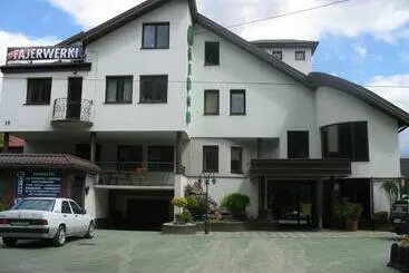 Adeo Hostel