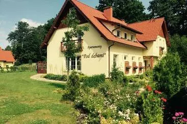 Aamiaismajoitus (B&B) Willa Pod Dębami