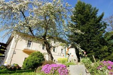 استراحتگاه Gościniec Jaś  śniadania I Obiadokolacje Szwedzki Stół W Cenie Bezpłatny Parking