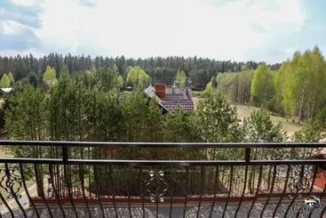 ユースホステル Zajazd U Lecha Pokoje Sucha Rzeczka 3b Kuchnia Regionalna I Lytewska
