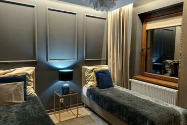 Nowoczesne Domki Z Kominkami, Sauną I Fotelem Masującym Bayamo, Lucca, Hawana I I Hawana Ii