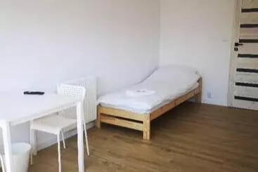پانسیون Komfortowe Pokoje W Gdańsku W Pobliżu Jeziora I Lasu
