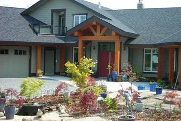 צימר Beachside Garden Bed & Breakfest