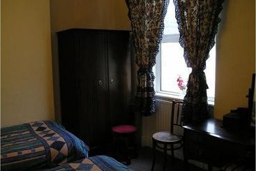 膳宿费 Pleasington Suites