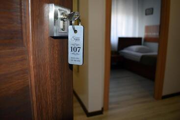 ユースホステル Sepia Restauracja & Noclegi