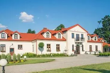 ベッドアンドブレックファースト Dwór Karwacz