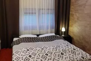 Majatalo Restauracja Hotel Graal