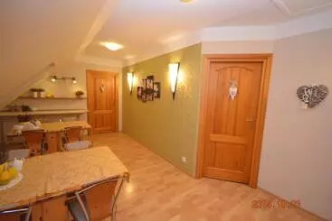 Retkeilymaja Villa Regina   Spokojna Okolica   100 Metrów Od Lasu