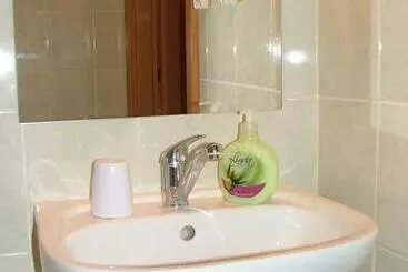 تختخواب و صبحانه Dom Gościnny Pod Brzozami