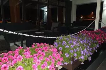 Hotelli Kelman Inn Global Nowa Sól