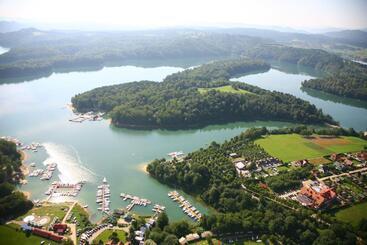 هتل آپارتمان Zefir Spa