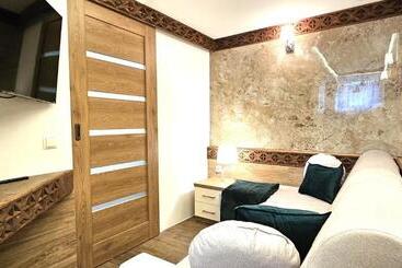 Bed and Breakfast Vip Apartamenty Chałubińskiego Apart