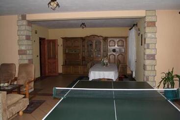 פנסיון Willa Pod Dębami