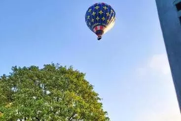 Majatalo Domaine Le Clos De La Source  Jacuzzi Et Petit Déjeuner Buffet