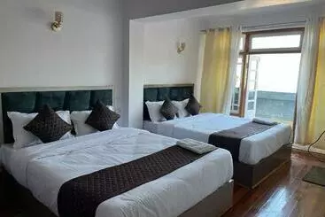 ペンション Royal Vista   Guest House