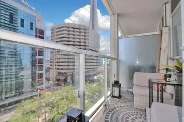 Hotelli Bremner Blvd Cn Tower Union Station