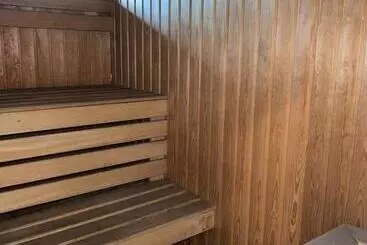 Traveler Hostel