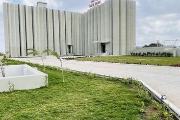 בית מלון כפרי Vits Jamnagar