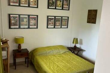 펜션 Le Tuléar Aux 4 Coins Du Monde