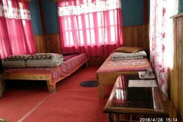 Pensjonat Rcs Ice View Cottage