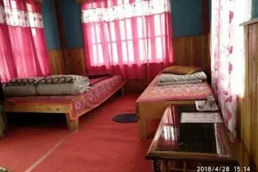 Pension Rcs Ice View Cottage