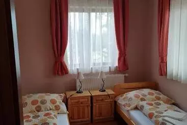 Bed and Breakfast Medgyaszay Panzió