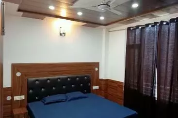 Bed and Breakfast Red Stone Kasauli View
