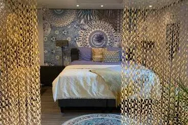 Het Atelier, Sfeervolle B&b Compleet Appartement In Hartje Staphorst