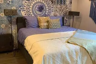 Het Atelier, Sfeervolle B&b Compleet Appartement In Hartje Staphorst