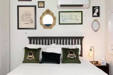 Majatalo The Cozy Yellow Cottage In Dilworth