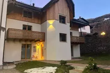 Huoneistohotelli Residence Villa Brioschi