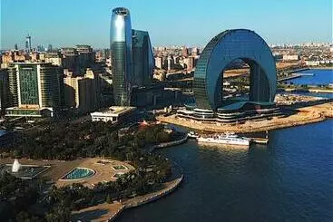 ホテル Nizami Street