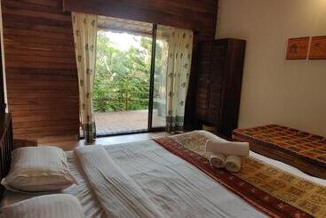 Amrutes  Nisarga Sahavas