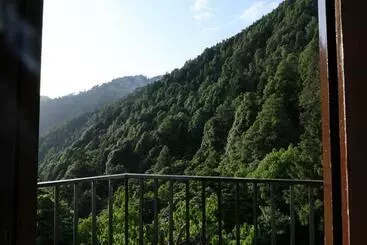 Paradise Hotel Dalhousie