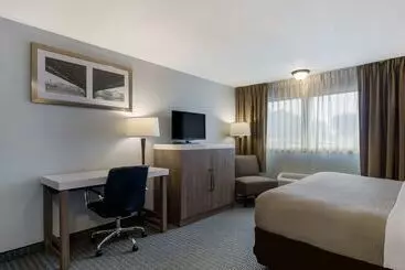 Отель Quality Inn & Suites Silverdale Bangor Keyport