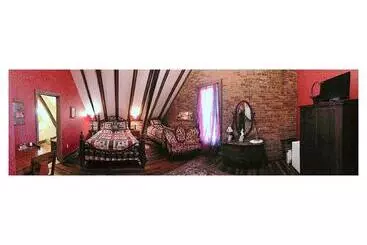 Main Street Bed & Breakfast Established In 1810