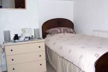 פנסיון Alexandra Guest House