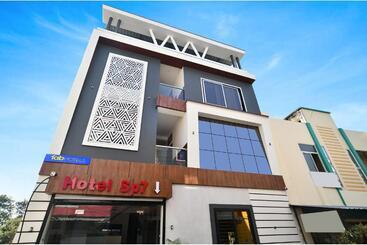 Hotel Fabexpress Sp7