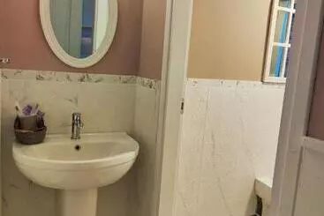 تختخواب و صبحانه Lecco Lake