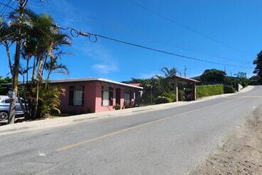 Bed and Breakfast Twin Palms Lodge