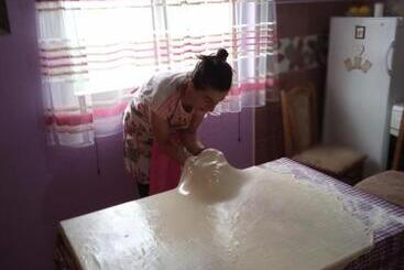 پانسیون Family Owned Self Sufficient Eco Farm Tara