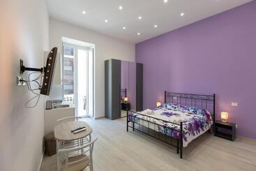 پانسیون My Brilliant Home With Jacuzzi 2 Steps From St Toledo