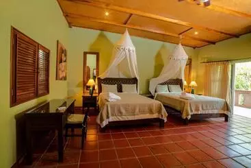 Hotel Casa Sunzal