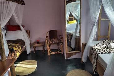 호텔 Kilimanjaro Scenic Lodge