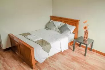 Jjs Hotel And Resort