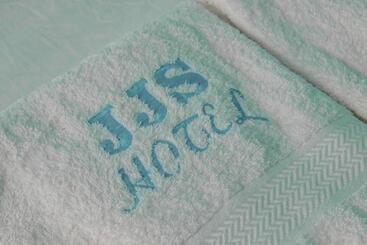 Jjs Hotel And Resort
