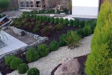 Nocleg ze śniadaniem Oasis Master Suite